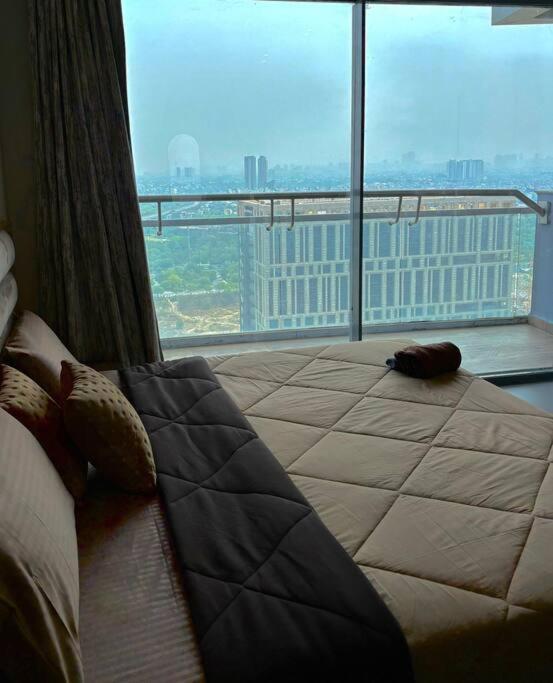 Countryside Luxury Suites - Supernova Noida Ню Делхи Екстериор снимка